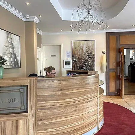 Hannon's Hotel